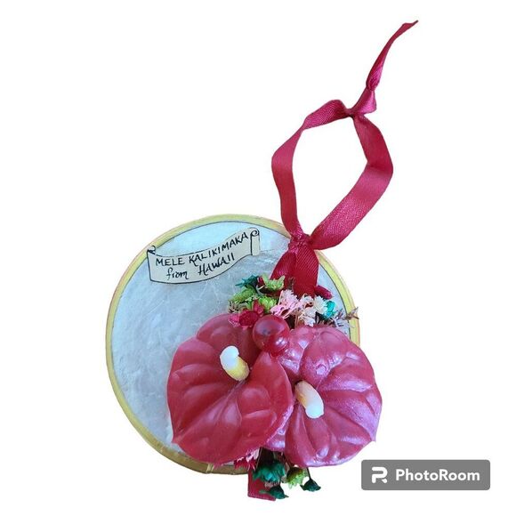 Vintage Mele Kalikimaka Capiz Shell Holiday Christmas Ornament From Hawaii 1976 - Picture 1 of 12